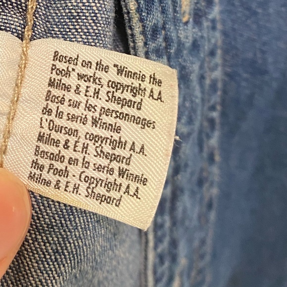 2000’s The Disney Store Winnie The Pooh Denim Button Down Shirt in Size Large - Picture 5 of 6